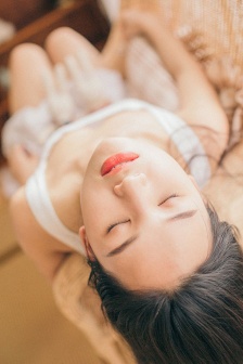 车子一晃一晃正好掩盖我文本